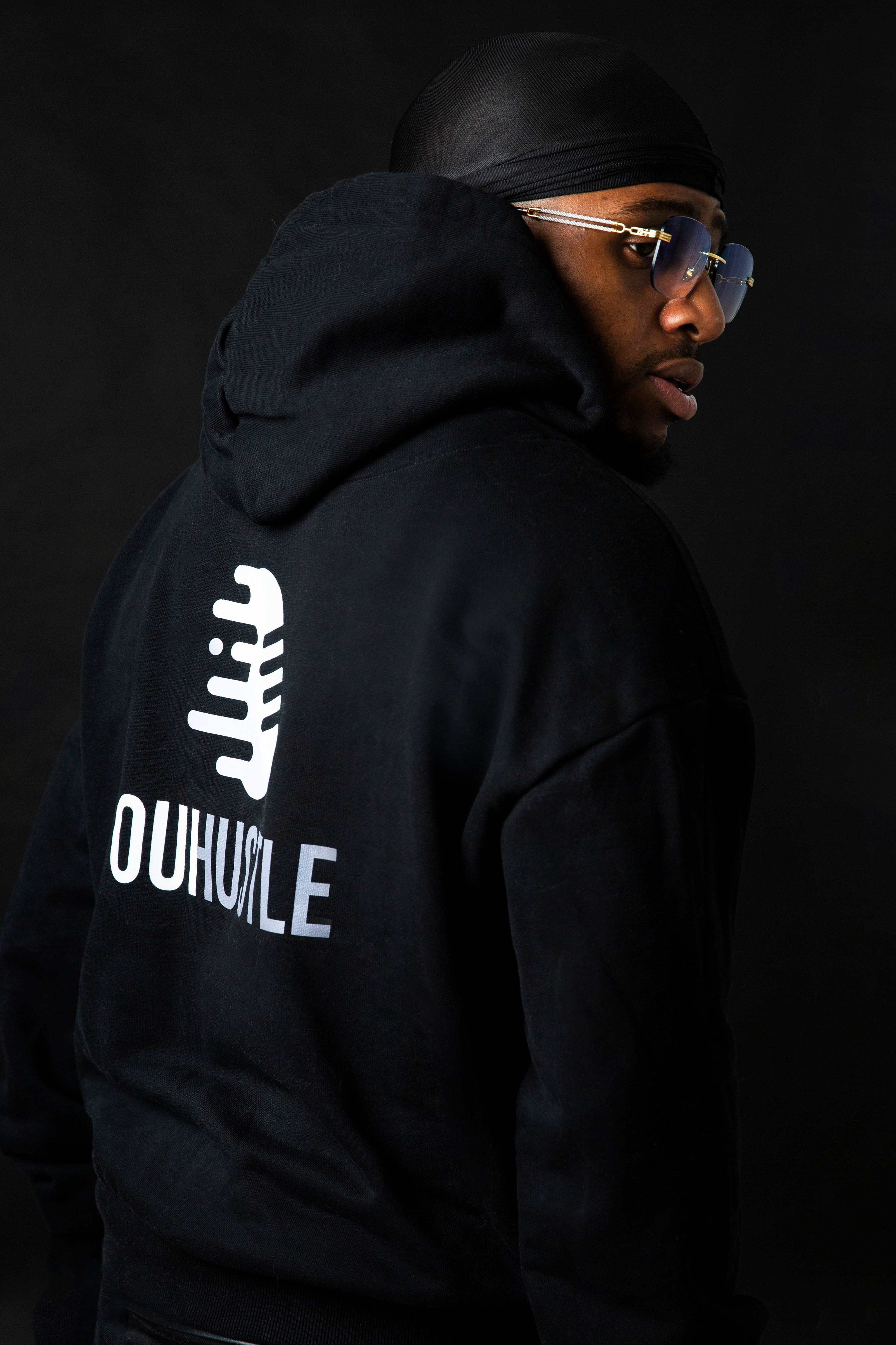 HOODIE NOIR "OUI HUSTLE"